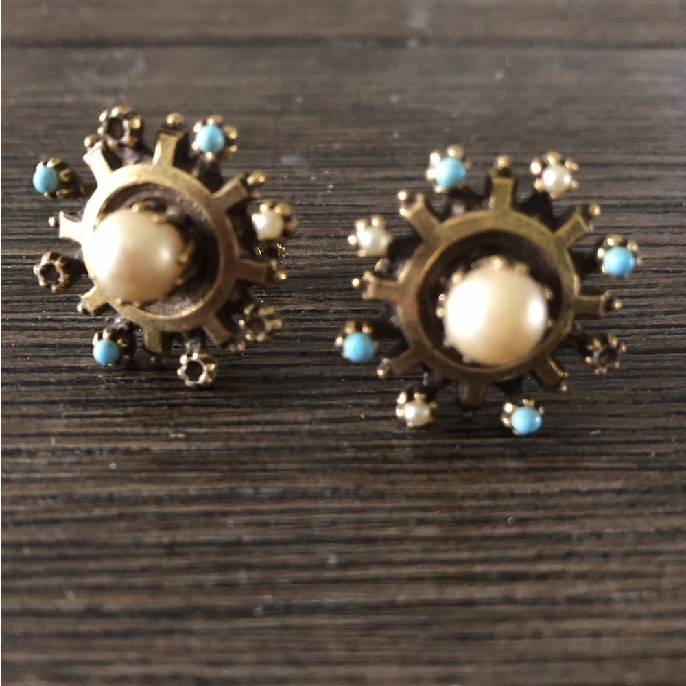 Vintage gold & blue beaded turn style earrings (tiny flaw)